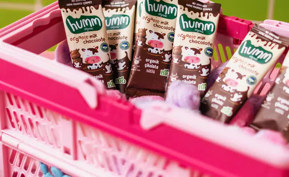 Humm Organic’ten Doğal İçeriklerle Hazırlanan Yumuşak Lezzetli Organik Sütlü Çikolata Müjdesi!
