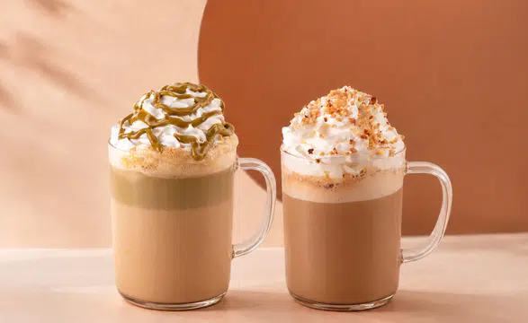 Sonbahar Rüzgarıyla Buluşan İki Yeni Tat: Coffee Factory'den Double Nut ve Double Pistachio Latte!
