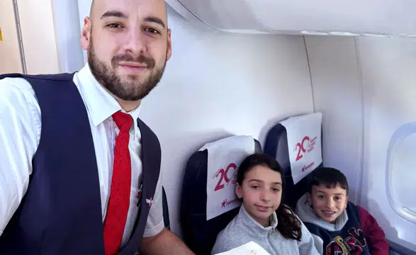 Corendon Airlines Uçaklarında Mangal Lahmacun Fırtınası: Yolcuların Yeni Gözdesi!