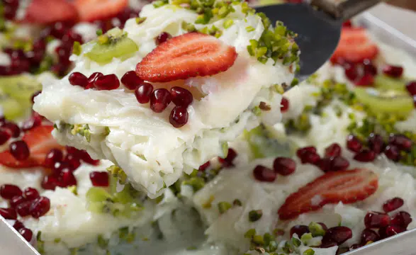 Cafer Erol’un İftar Sofralarını Şenlendiren Güllaç ve Çikolata Lezzetleri!