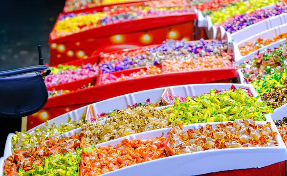 Diyarbakır'da Yarım Asırlık Bayram Geleneği "Bayram Sokağı" ile Yeniden Canlanıyor!