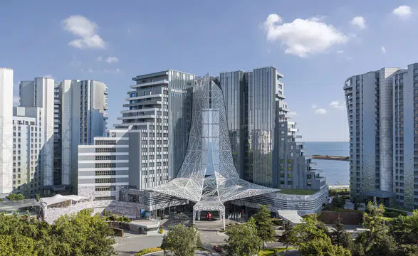 JW Marriott Hotel İstanbul, Marmara Denizi'nde Üç Global Ödül Kazanarak Başarıya Doymuyor!