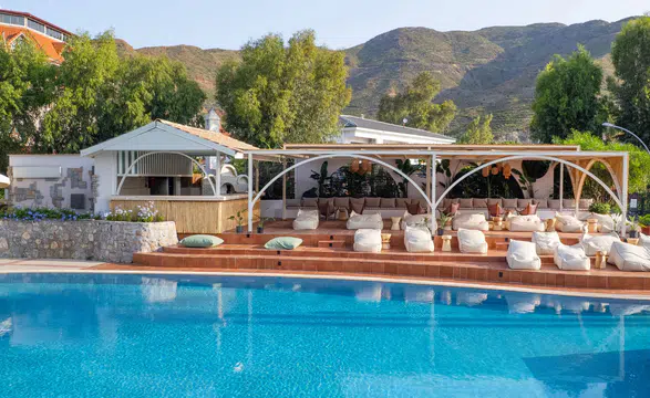 Marmaris'te Yetişkinlere Yönelik Yaz Keyfi: Martı La Perla, "July Fest" İle Unutulmaz Bir Tatil Sunuyor!
