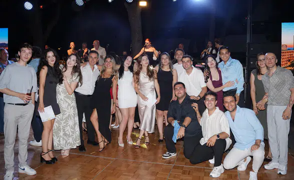 İzmir'deki Swissôtel Büyük Efes'te Personel Balosu: Keyifli Anlar ve Birliktelik Şöleni!