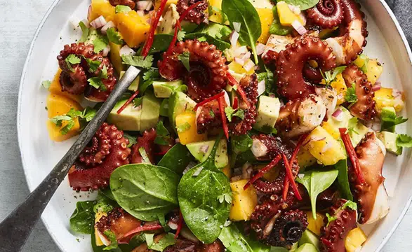 Kolayca Hazırlanabilen Ahtapot Salatası Tarifi!