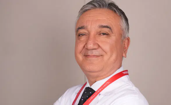 Yaz Aylarında Su Tüketimine Dikkat: Böbrek Sağlığınızı Koruyun!