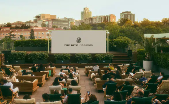 Yaz Döneminin Son Gösterimi: The Roof’ta Materialists Filmi!