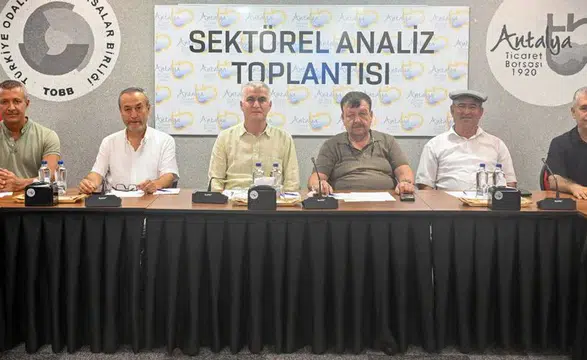 Üreticiler Zeytinyağına Taban Fiyat Belirlenmesini Talep Ediyor