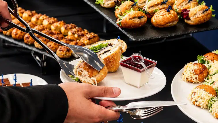 Q Catering ile Restoran Konforu İş Yerinde!