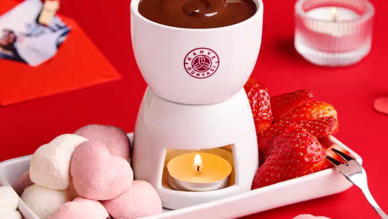 Kahve Dünyası'ndan Aşkın Tadı: Kalpleri Birleştirecek Özel Lezzetler!