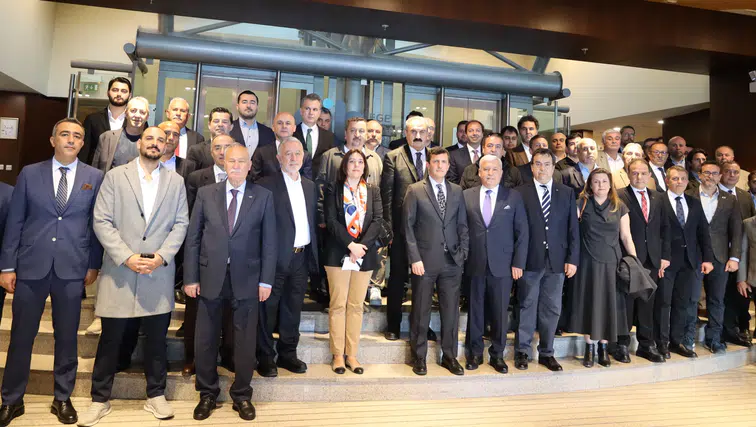 Emre Uygun, Zeytin ve Zeytinyağı İhracatçıları'nda Güven Tazeledi!