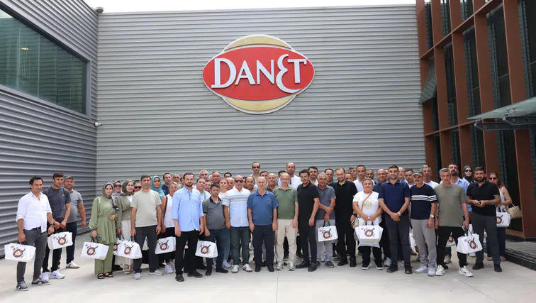 Danet, Yunus Marketler’in ekibini Afyonkarahisar’daki üretim tesisinde konuk etti.