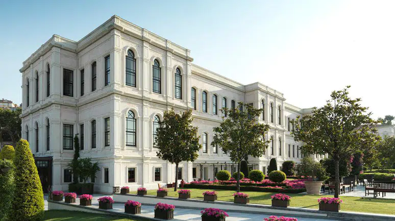 FOUR SEASONS HOTEL BOSPHORUS’ta Lezzet Dolu Brunch