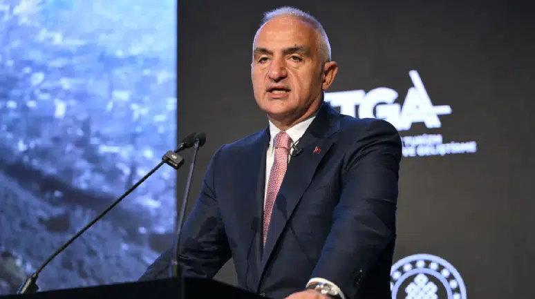 Türkiye Turizmde Rekor Kırdı: 50 Milyar Dolarlık Gelir ile Tarihi Zirve