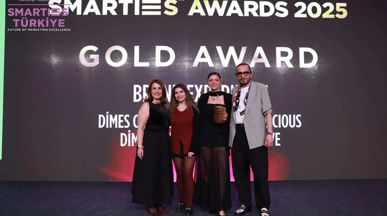 DİMES'in Geleneksel Başarısı: Smarties Ödüllerinde Elde Edilen Önemli Zafer