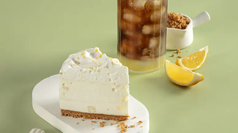 Cheesecake Tutkunları Dikkat! Özsüt, Dünya Cheesecake Günü'nde Lemon Marshmallow Cheesecake ile Damakları Şenlendiriyor!