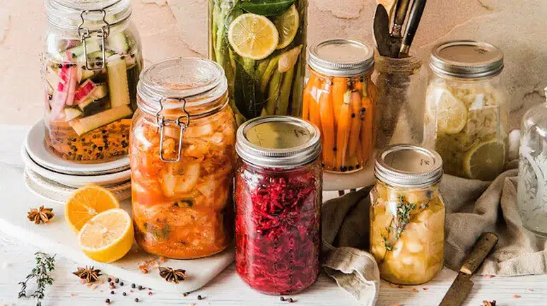 Sonbahara Hazırlık: Evde Adım Adım Turşu Nasıl Yapılır?