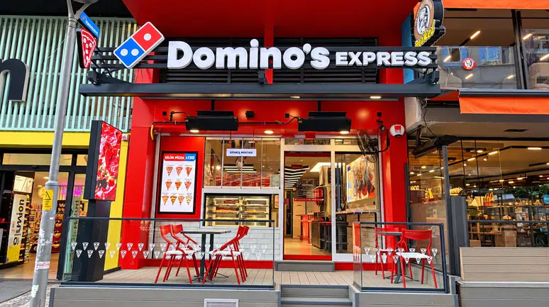 Kadıköy'de Pizza Tutkunları İçin Yeni Bir Lezzet Durağı: Domino’s Açıldı!