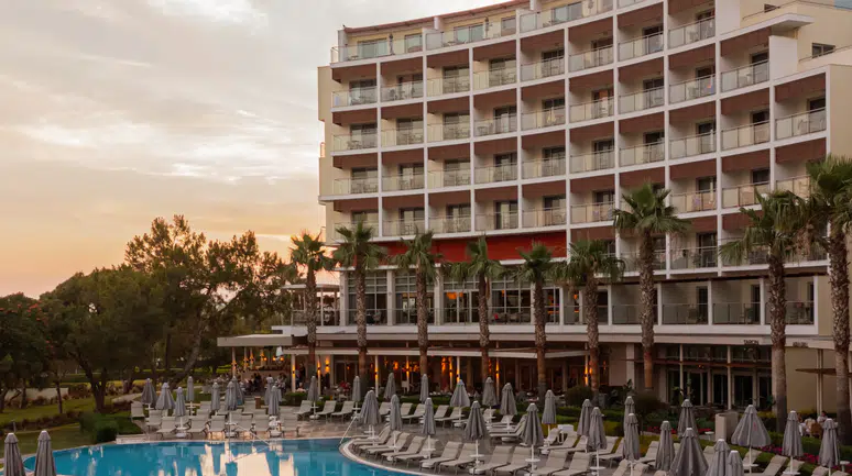 Yeni Sezon AKRA HOTELS’TE Bayram Coşkusu ile Kapılarını Açıyor!