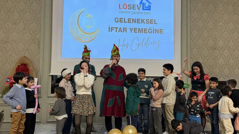 LÖSEV, İstanbul’da Geleneksel Ramazan İftarını Gerçekleştirdi