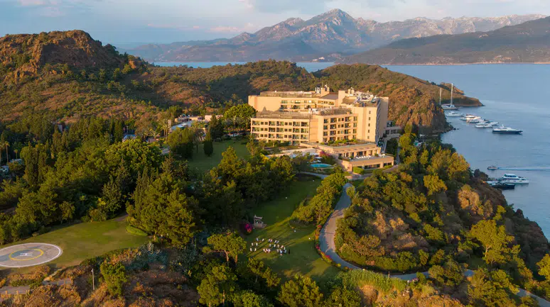 Eşsiz Güzellikteki Koyda Yaz Keyfi: D Maris Bay, 22 Nisan’da Kapılarını Açıyor!