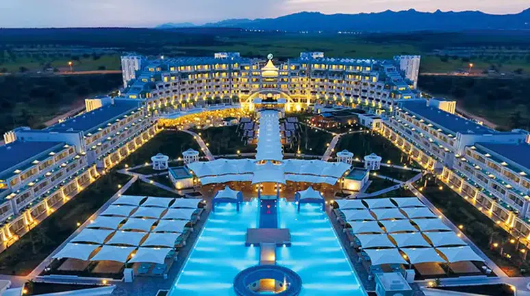 Kuzey Kıbrıs'ta Limak Cyprus Deluxe Hotel ile Aileler için Mükemmel Tatil Fırsatları!