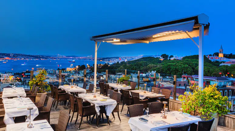 ⁠Handwritten Collection 50 Otel Barajını Aştı
