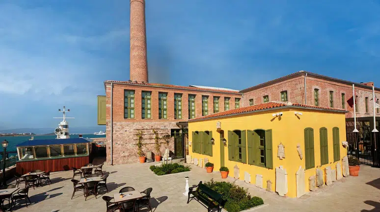 Ayvalık'ta Rahmi M. Koç Müzeleri: Tarih, Kültür ve Lezzetin Buluşma Noktası