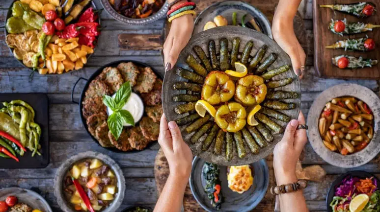 Yerli ve Yabancı Turistler, Türk Mutfağına 6 Ayda 6 Milyar Dolarlık Yatırım Yaptı!