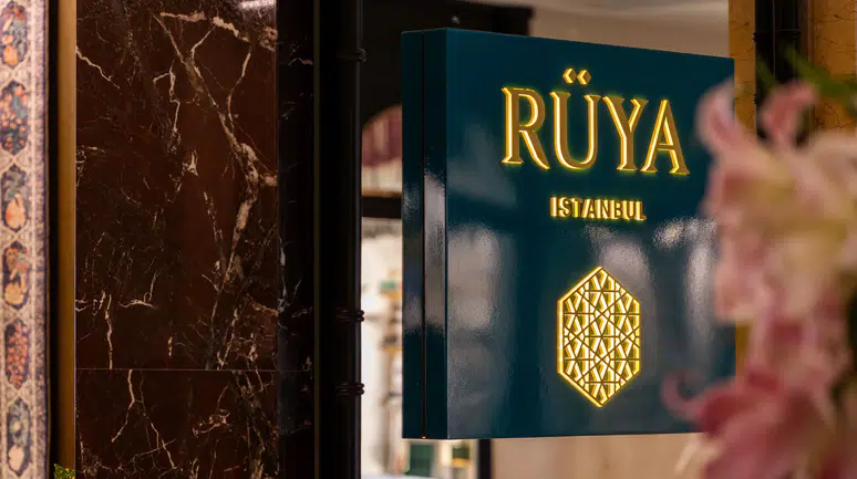 Çırağan Palace Kempinski'nin Rüya İstanbul Restoranı, Travel + Leisure'in En İyi 25 Yeni Otel Restoranı Listesinde Yer Aldı!