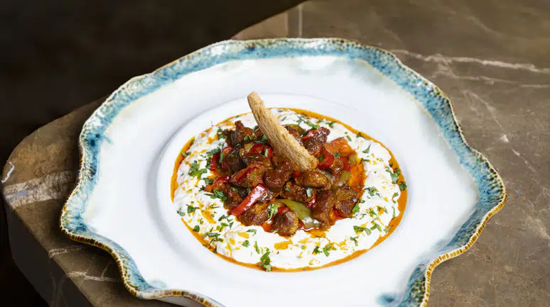 Anadolu Mutfağının İmzası: Plaza Premium Lounge İstanbul, Chef Series İle Alinazik’i Tanıtıyor