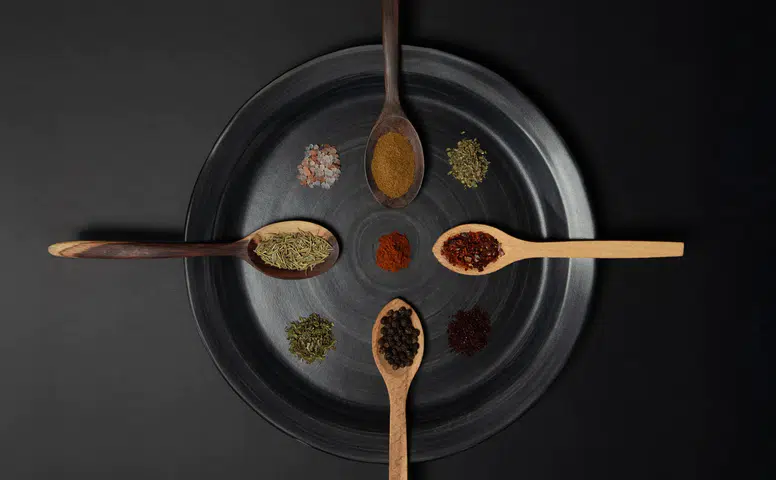 Baharatların Faydaları: Bağışıklığı Güçlendiren Doğal Zırhlar ve Etkileri!