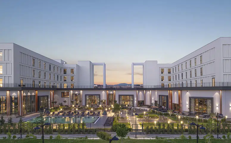 Boğaz'ın Eşsiz Güzelliğiyle Tarih İçinde Yolculuk: DoubleTree by Hilton Çanakkale
