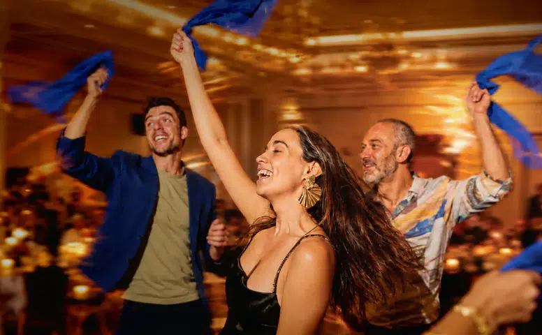 İstanbul Florya'daki Elite World, Şehre Dönüş Etkinlikleriyle Yunan Geceleri'nde Canlanıyor!