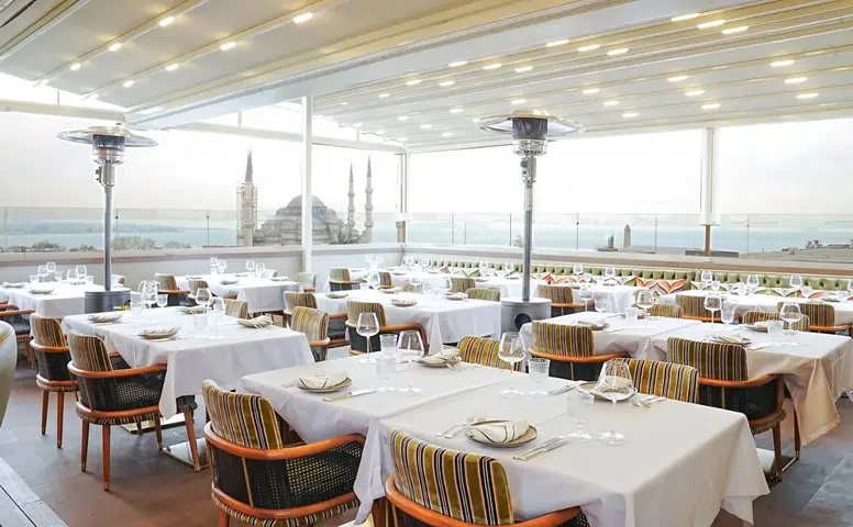 Sentez Restaurant'tan Aşk Dolu Sevgililer Günü İçin Eşsiz Bir Gastronomi Şöleni!