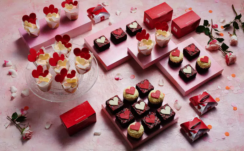 Emirates Sevgililer Gününde Aşkı Gökyüzüne Taşıyor