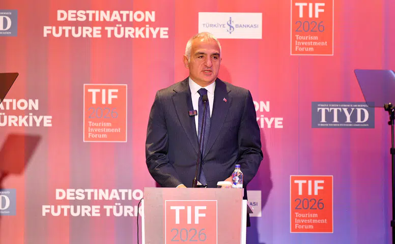 "Türkiye'de 10 Yılda 850 Milyon Turist Hedefi: Kültürel Zenginlik ve Doğal Güzellikler ile Yolda!"