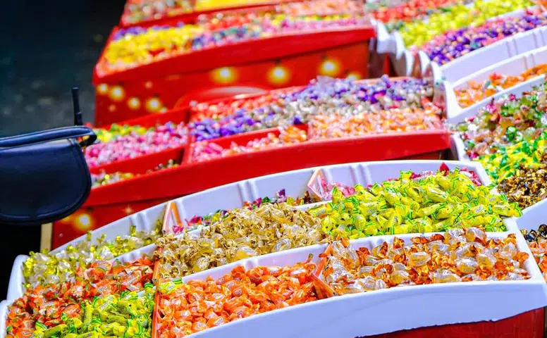 Diyarbakır'da Yarım Asırlık Bayram Geleneği "Bayram Sokağı" ile Yeniden Canlanıyor!