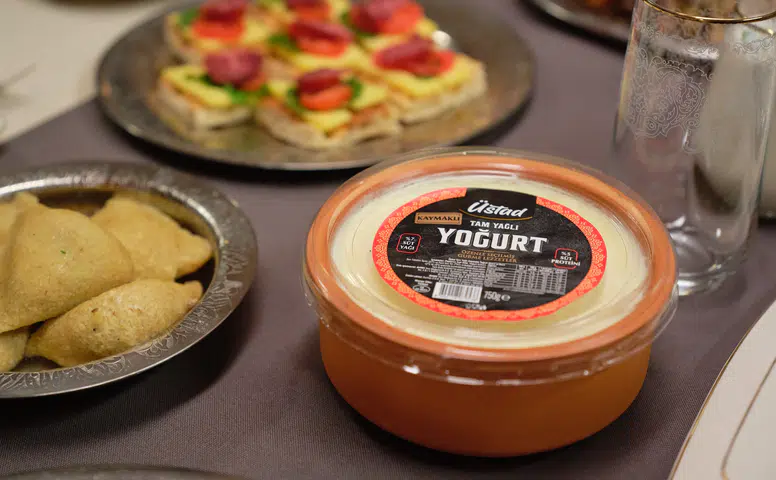 Anneler Günü Kutlamalarında Sofraların Yıldızı: Üstad ile Paylaşılan Mutluluk Dolu Anlar