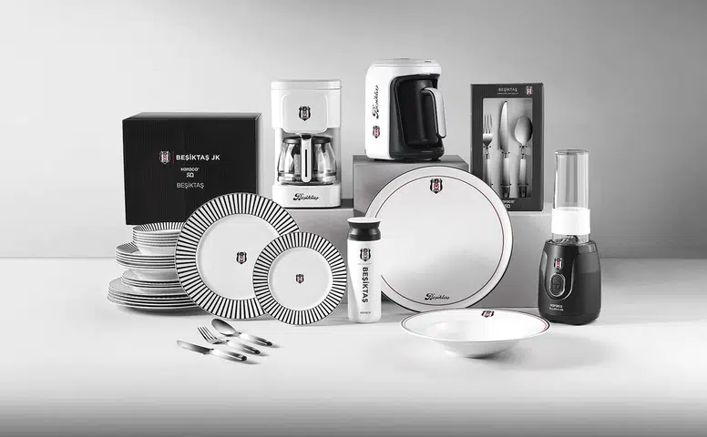 Karaca'dan Taraftarlar İçin Özel Koleksiyon: Ünlü Takımların Coşkusu Sofralara Yansıyor!