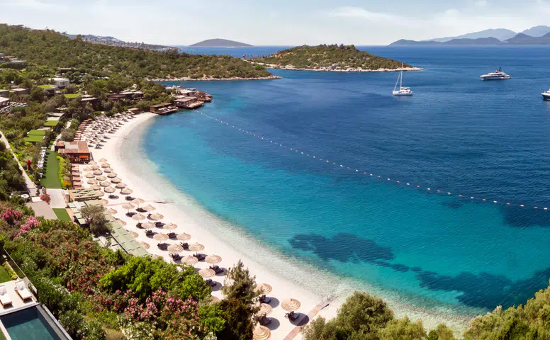 Gigi Rigolatto, 2026 Yazında Mandarin Oriental Bodrum'da Şıklık Dolu Yaz Atmosferini Yeniden Tasarlıyor!
