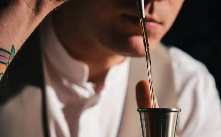 İstanbul'un Yarımada'sında Büyüleyici Bir İş Birliği: Topside Bar ve 1930 Cocktail Bar!