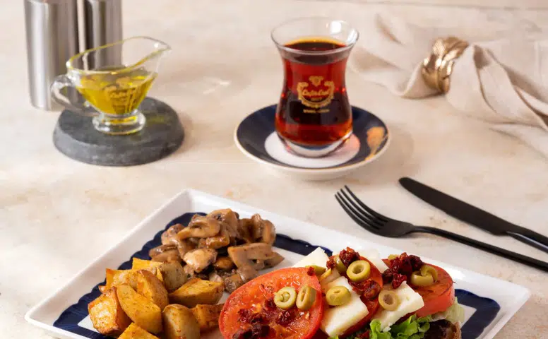 Anneler Günü'nde Şekerci Cafer Erol'dan Caz Müziği Eşliğinde Rüya Gibi Brunch Deneyimi!