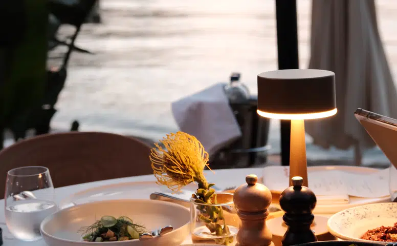 Ege'nin Lezzet Durakları: Tam Ocakbaşı ve Yazz Collective ile Gastronomi Deneyimi!