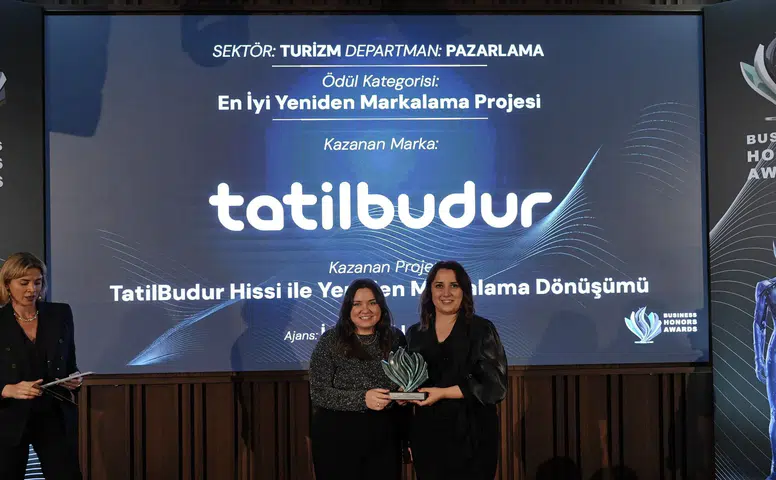 TatilBudur’a Business Honors’tan İki Prestijli Ödül