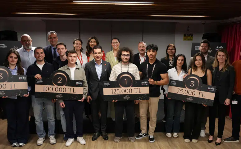GODIVA İçin Yarışan 1030 Takım, bizz@kampüs'ün 15. Yılında Fikirleriyle Parladı!