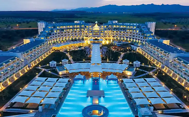 Kuzey Kıbrıs'ta Limak Cyprus Deluxe Hotel ile Aileler için Mükemmel Tatil Fırsatları!