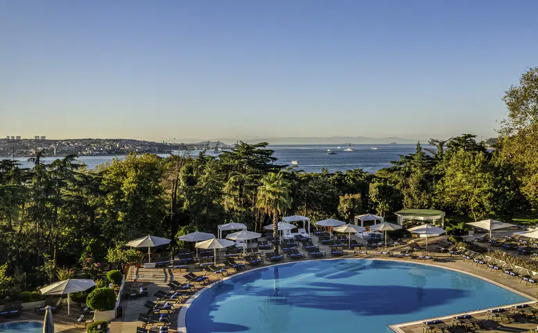Şehir Karmaşasından Uzak: Swissôtel The Bosphorus'ta Yazın Tadını Çıkarın!
