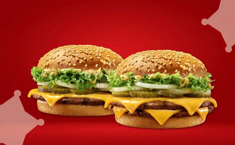 Saloon Burger’ın Menüsüne İki Yeni Patlayan Lezzet: Aziz Dostum ve Büyük Aziz Dostum Burger!