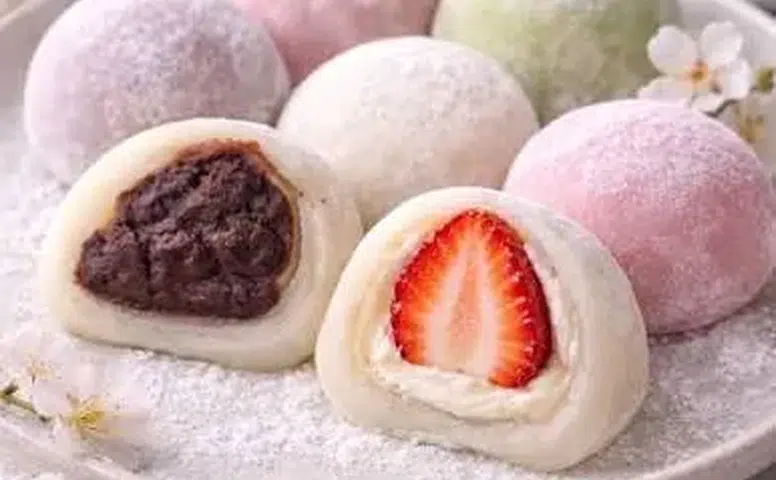 Evde Japon Mutfağının Vazgeçilmezi: Kendin Yap Mochi Tarifi!